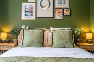 Photo 13- click for photo gallery